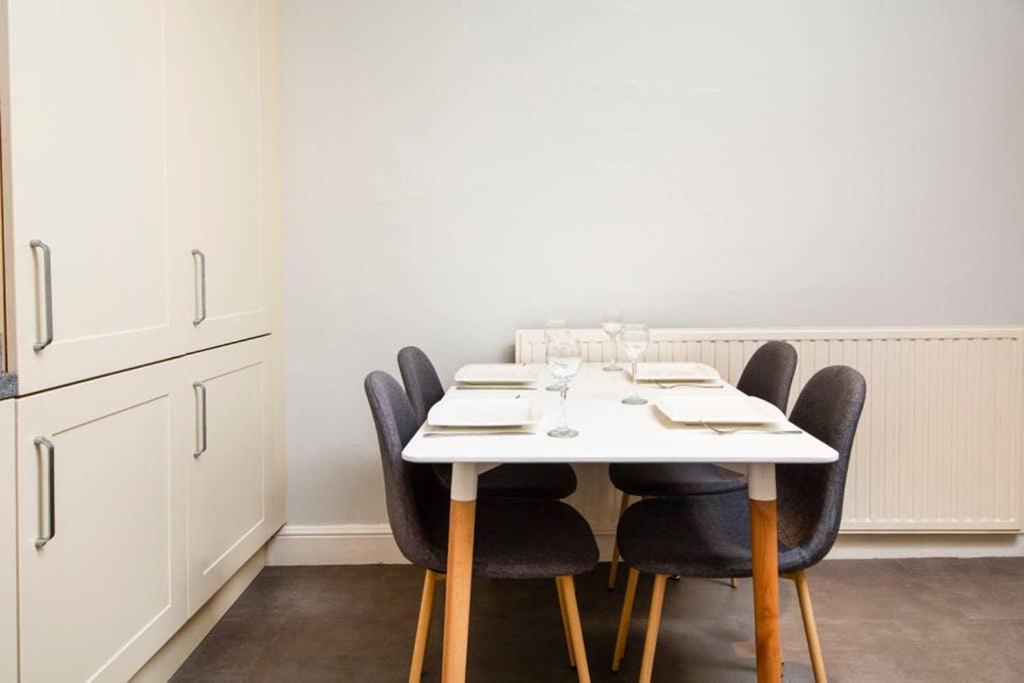 Clifton Spacious 3 Bed & Parking - Simplycheckin * Bristol