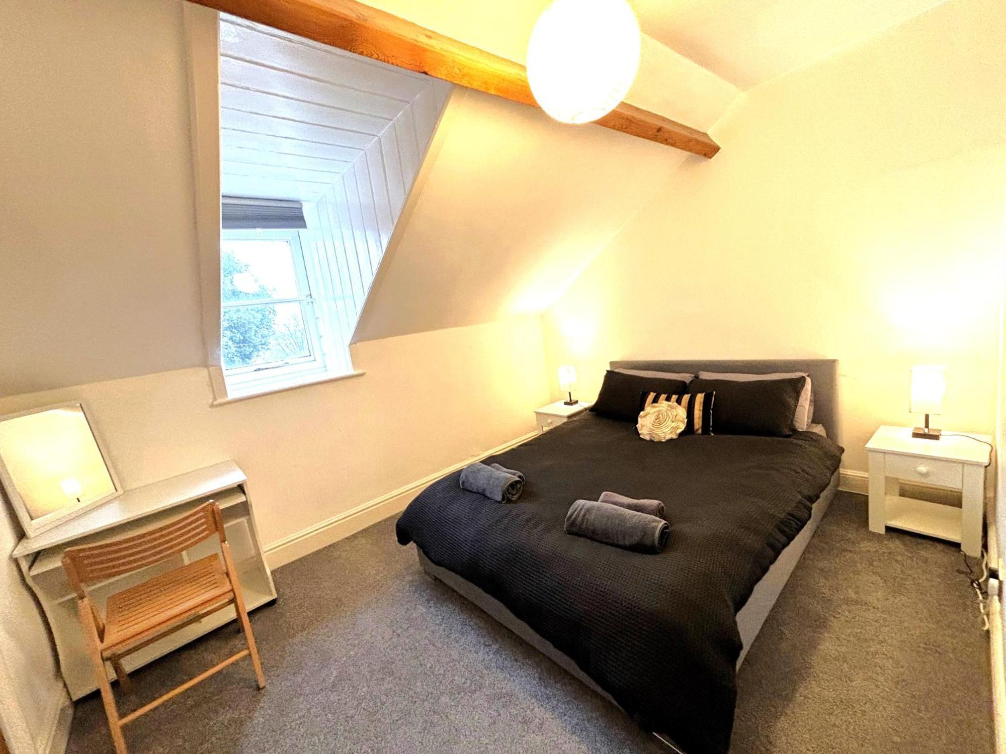 Clifton Spacious 3 Bed & Parking - Simplycheckin Бристоль